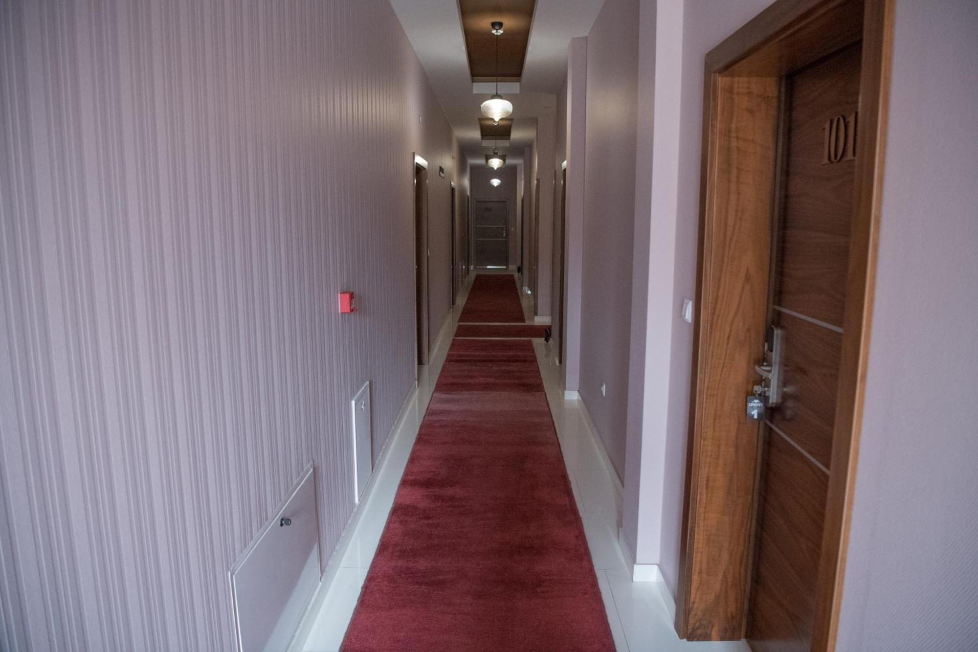 Hotel Urban Buzim Экстерьер фото